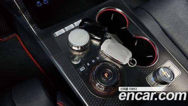 Genesis GV80 Coupe 2024 — Фото 9/20