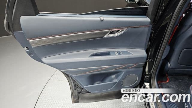 Genesis GV80 Coupe 2024 — Photo 31/32