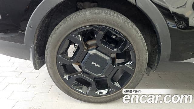 Kia Sorento 2023 — ფოტო 5/20