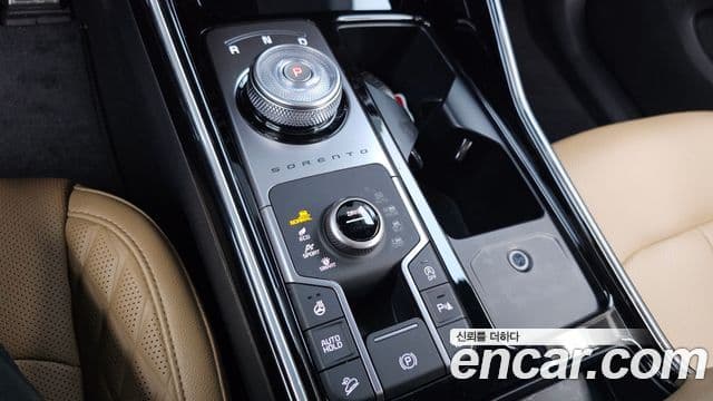 Kia Sorento 2023 — ფოტო 9/20