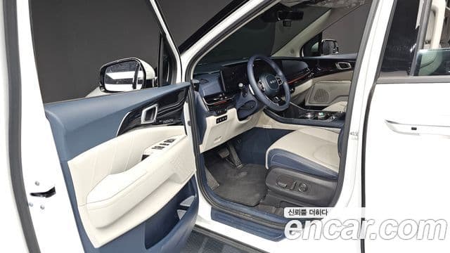 Kia Carnival 2024 — Photo 21/30