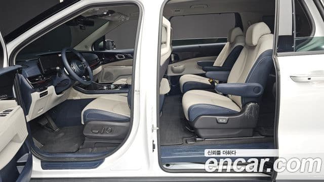 Kia Carnival 2024 — Photo 19/30