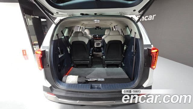 Kia Carnival 2024 — Photo 15/30