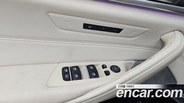 BMW 5 Series 2018 — Photo 11/31
