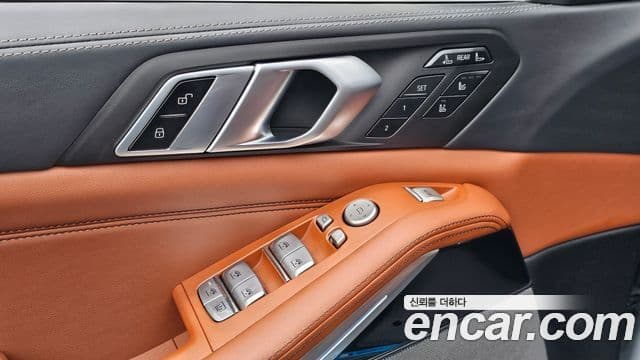 BMW X7 2024 — ფოტო 19/20