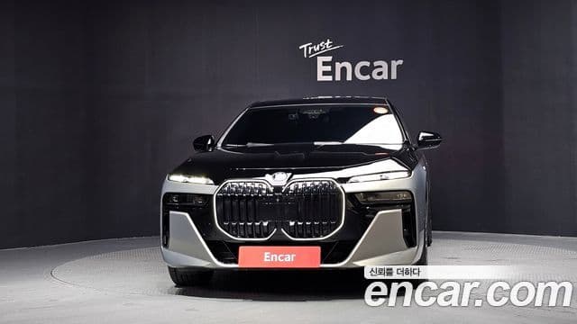 BMW 7 Series 2022 — ფოტო 3/20