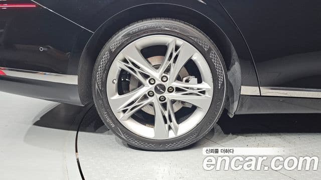 Genesis G90 2022 — Şəkil 5/20