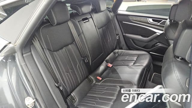Audi A7 2021 — Photo 20/35