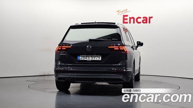 Volkswagen Tiguan 2020 — Фото 4/20