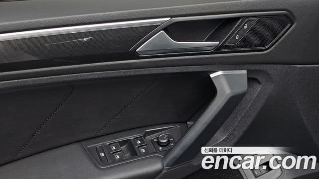 Volkswagen Tiguan 2020 — Фото 17/20