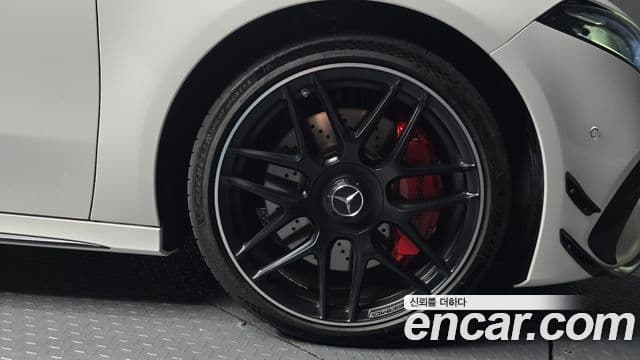 Mercedes-Benz A-Class 2025 — Photo 19/31