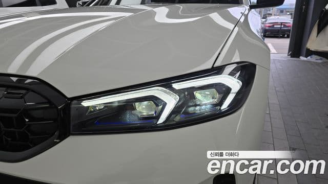 BMW 3 Series 2025 — ფოტო 8/35