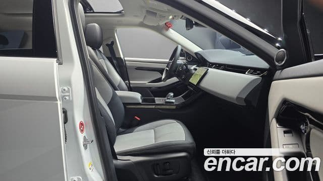 Land Rover Range Rover Evoque 2024 — ფოტო 10/19