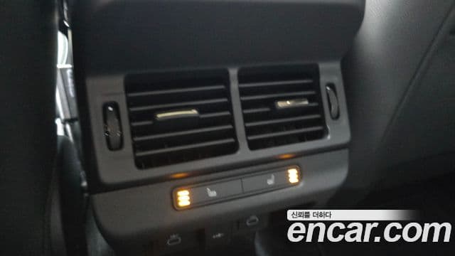 Land Rover Range Rover Evoque 2024 — ფოტო 16/19