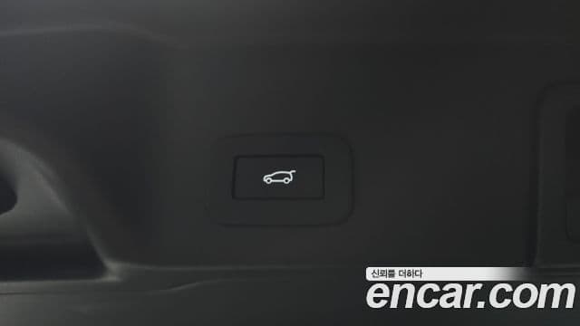 Land Rover Range Rover Evoque 2024 — ფოტო 19/19