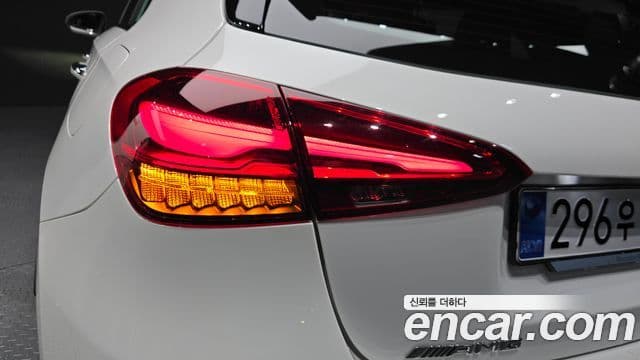 Mercedes-Benz A-Class 2025 — Şəkil 14/32