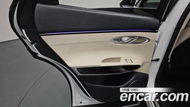 Genesis GV70 2026 — Photo 26/34