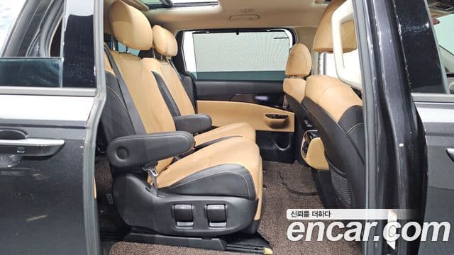 Kia Carnival 2020 — Şəkil 12/20
