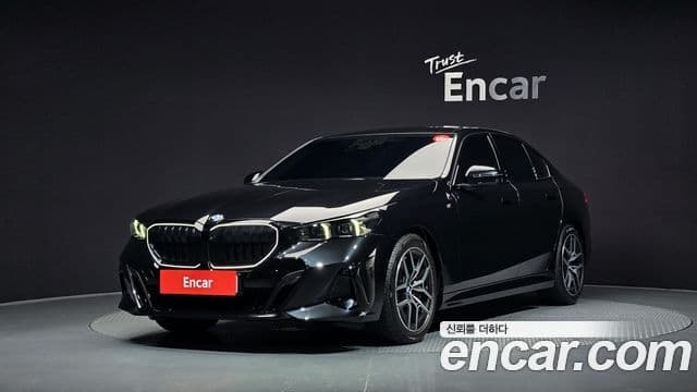 BMW 5 Series 2025 — ფოტო 1/20