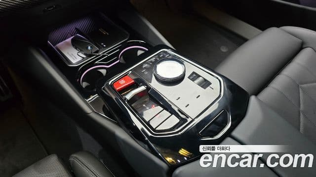 BMW 5 Series 2025 — ფოტო 9/20