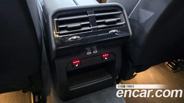 BMW 5 Series 2025 — ფოტო 17/20