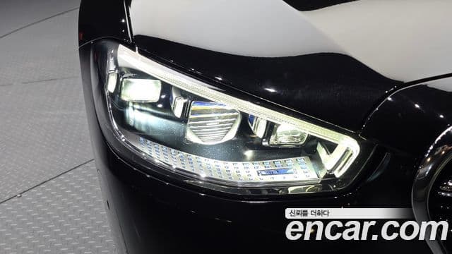 Mercedes-Benz S-Class 2022 — Photo 34/37