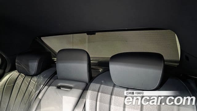 Mercedes-Benz S-Class 2022 — Photo 8/37