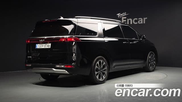 Kia Carnival 2023 — Şəkil 2/20