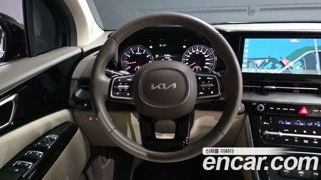 Kia Carnival 2023 — Şəkil 13/20