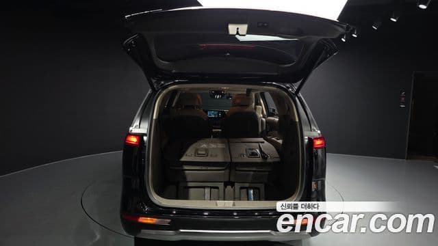 Kia Carnival 2023 — Şəkil 20/20