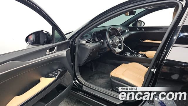Kia K5 2020 — Şəkil 10/20