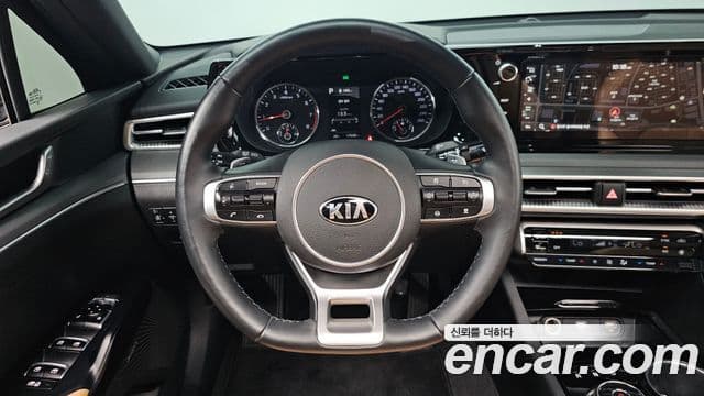 Kia K5 2020 — Şəkil 13/20