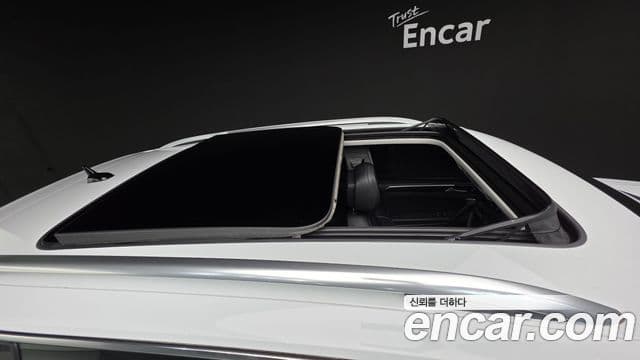 Volkswagen Tiguan 2023 — ფოტო 12/20