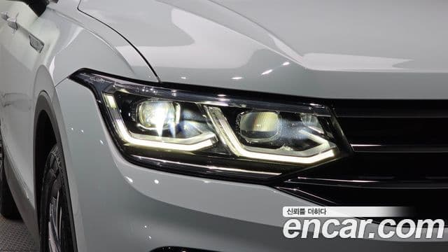 Volkswagen Tiguan 2023 — Photo 10/31