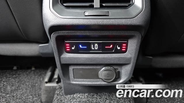 Volkswagen Tiguan 2023 — Photo 16/31