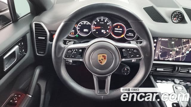 Porsche Cayenne 2022 — Фото 13/20