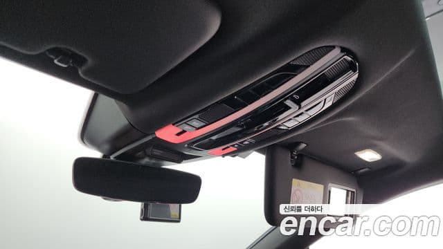 Porsche Cayenne 2022 — Photo 29/34