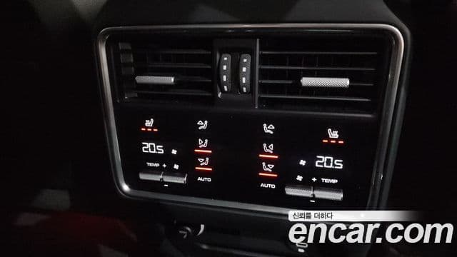 Porsche Cayenne 2022 — Photo 14/34