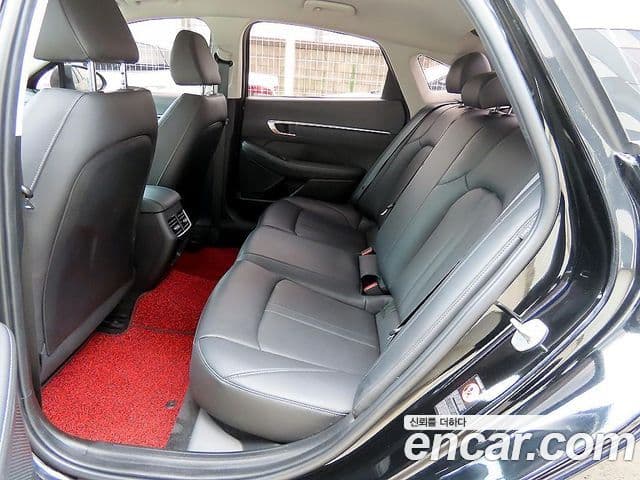 Hyundai Sonata 2022 — ფოტო 5/20