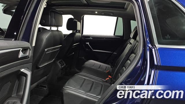 Volkswagen Tiguan 2018 — ფოტო 12/20