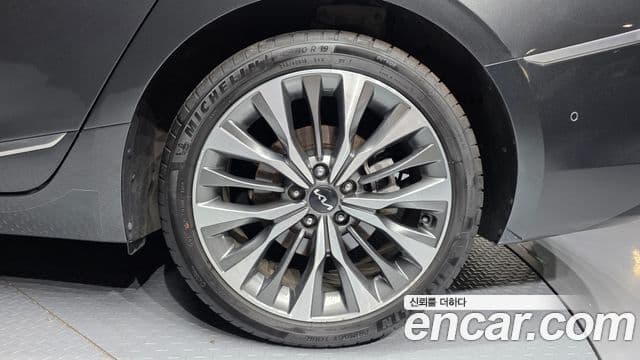 Kia K8 2023 — ფოტო 14/34