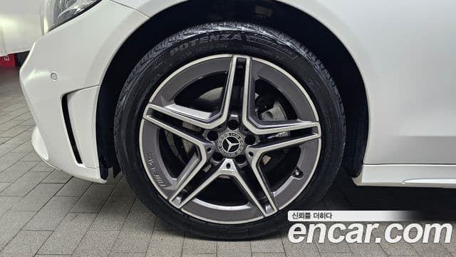Mercedes-Benz C-Class 2021 — ფოტო 5/20