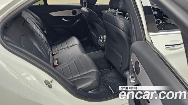 Mercedes-Benz C-Class 2021 — ფოტო 12/20