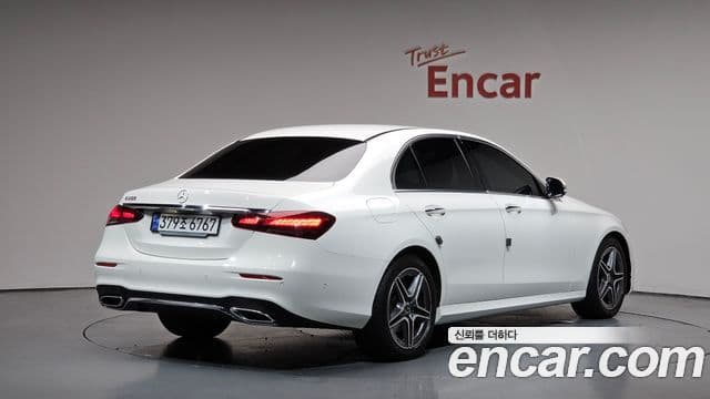 Mercedes-Benz E-Class 2023 — Şəkil 2/20