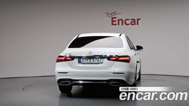 Mercedes-Benz E-Class 2023 — Şəkil 4/20