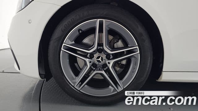 Mercedes-Benz E-Class 2023 — Şəkil 5/20