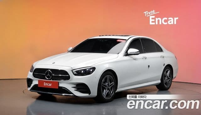 Mercedes-Benz E-Class 2023 — Şəkil 1/20