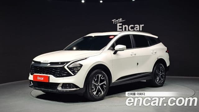 Kia Sportage 2023 — ფოტო 9/20