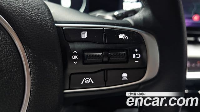 Kia Sportage 2023 — ფოტო 18/20