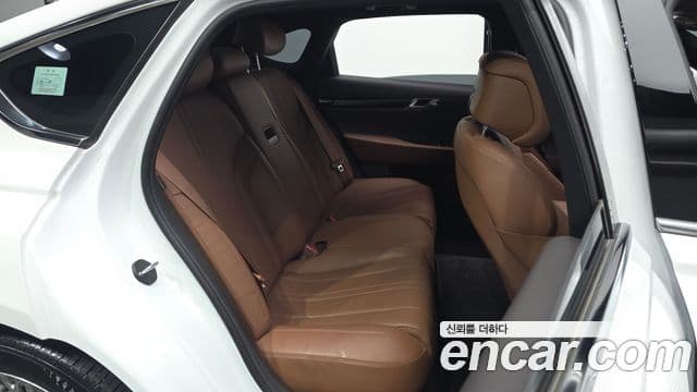 Genesis G80 2021 — Photo 18/30